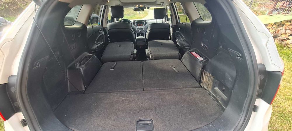 Hyundai Grand Santa Fe 2.2 CRDi Premium 4WD – 6 locuri – 4x4 Automat