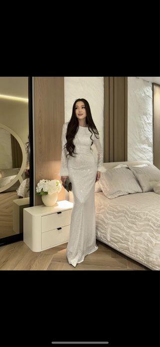 продам нежное, идеальное платье на корпоратив