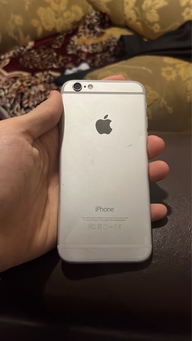 Продам айфон 6