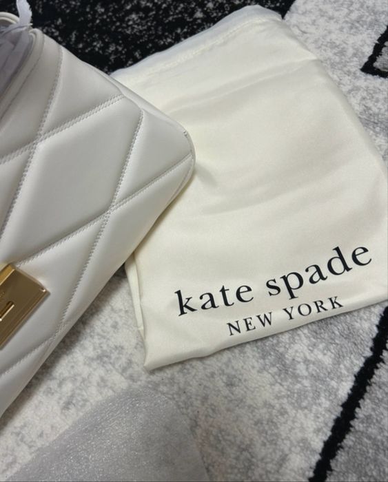 Vand geanta Kate Spade New York culaore alb,noua cu eticheta!