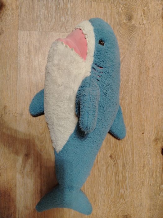 Милая и мягкая игрушка акулы!