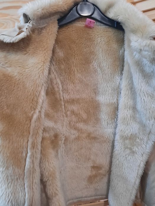 Cojocel fetita 3-4 ani