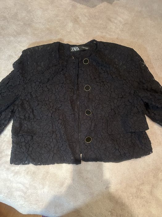 Късо дантелено сако