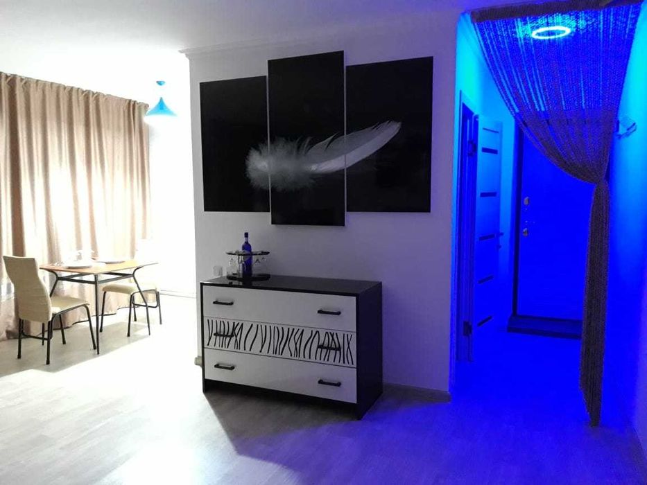 Квартира   по суточно   центре  в  г. Кентау  !