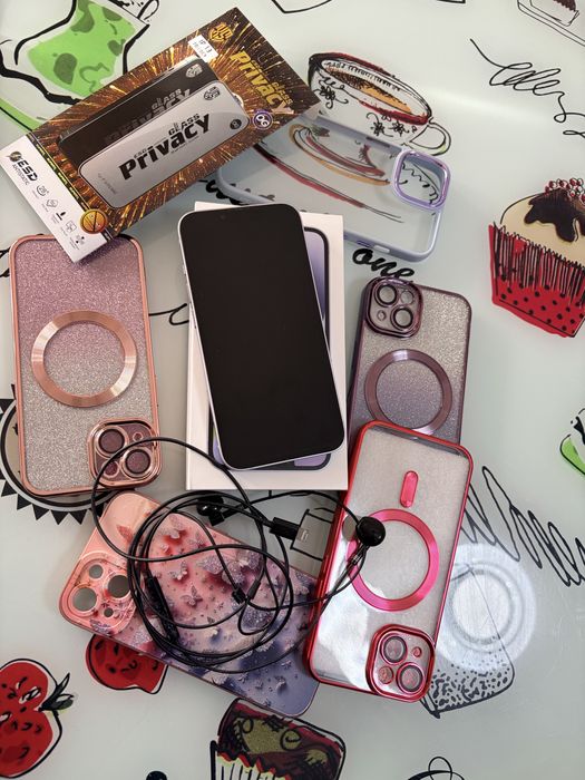 Iphone 14. Baterie 88%