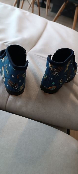 Бебешки обувки продавам