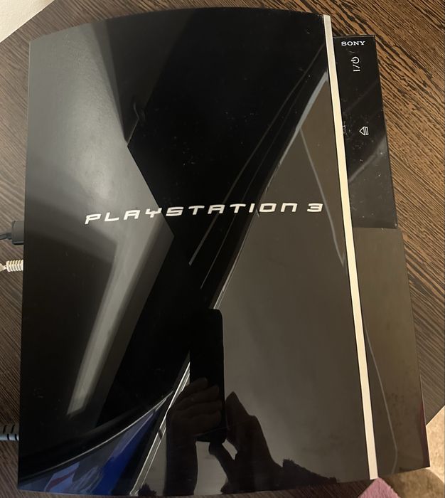 Vand ps3 cumparat din UK nemodat plus 17 JOCURI