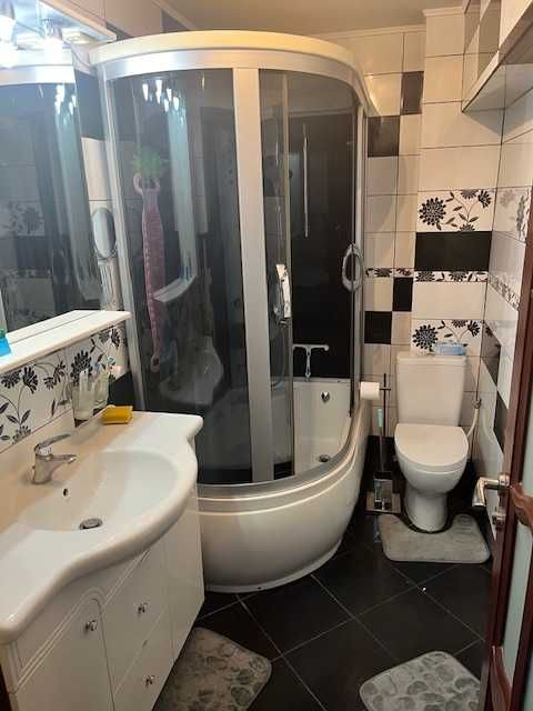 Apartament cu 3 camere in Tg.Neamt, B-dul Mihai Eminescu, bl.M9, 75 mp