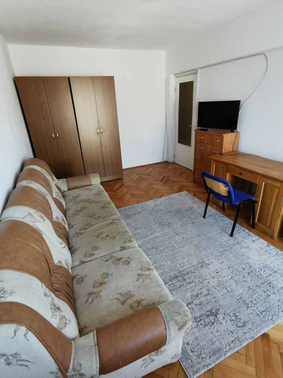 Închiriez apartament 3 camere Sibiu, Calea Dumbravii