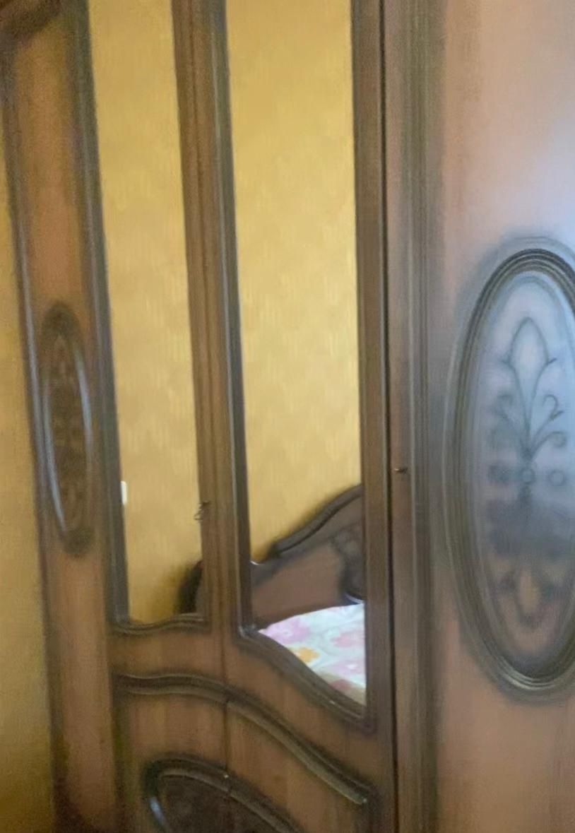 Сдам 3 КВ в 12 мкр Дина
