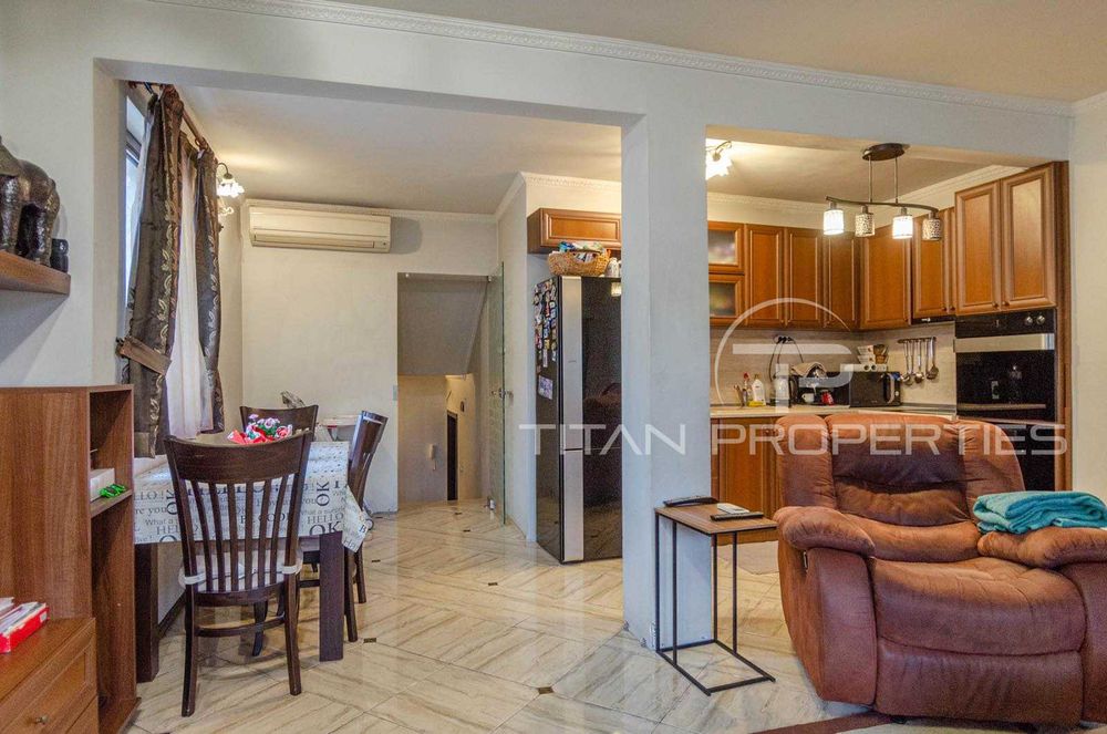 Продава се Четиристаен апартамент в Пловдив, Кършияка - 125 кв.м за 1840 €/кв.м - Снимка #1