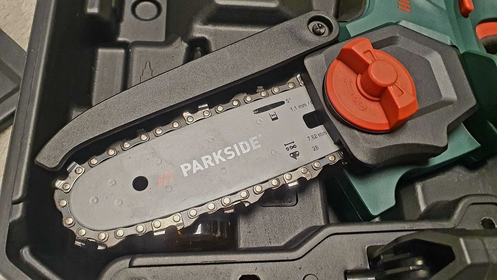 Fierastrau electric / drujba Parkside + baterie, incarcator - garantie