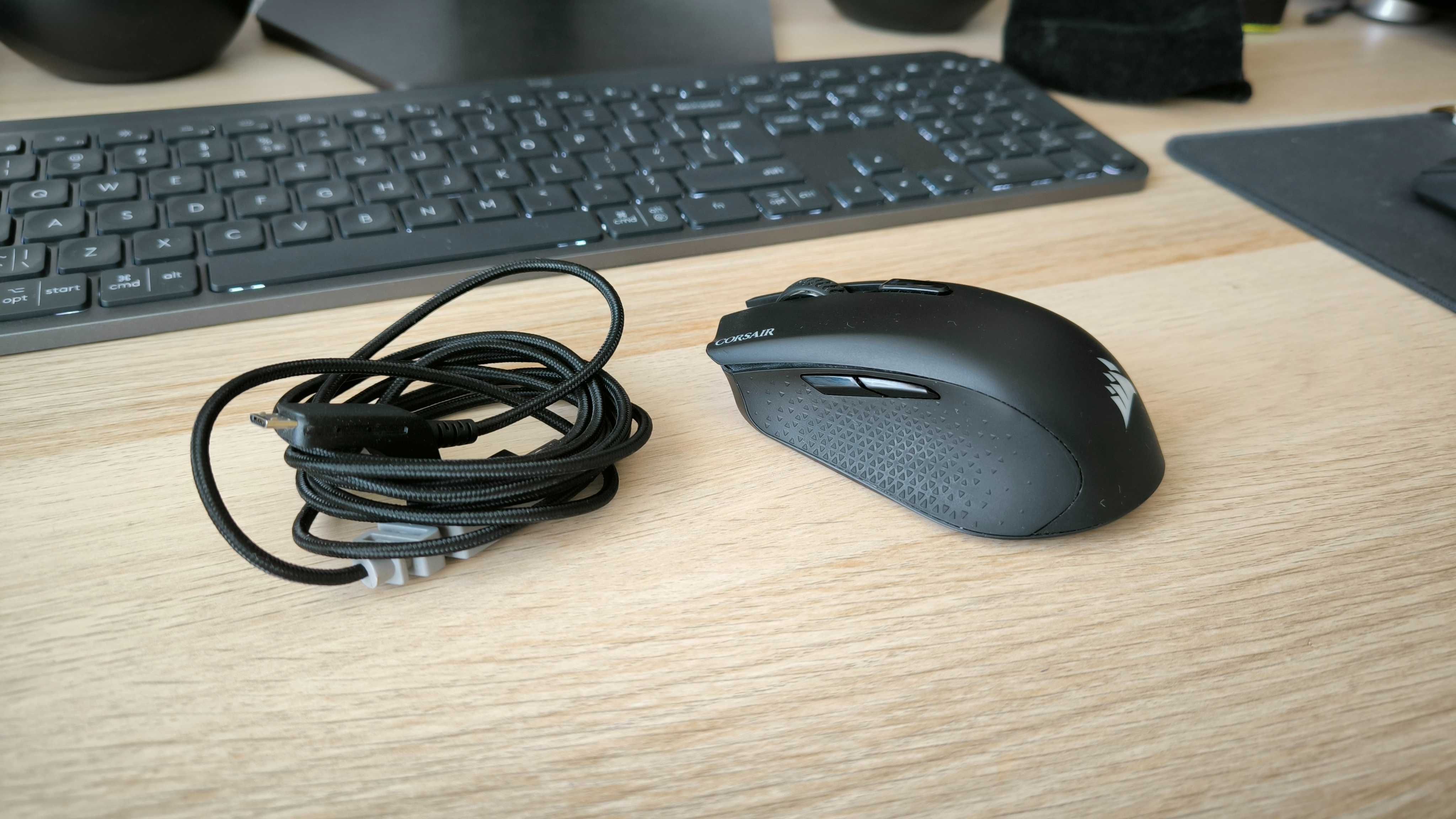Гейминг мишка Corsair Harpoon RGB Wireless