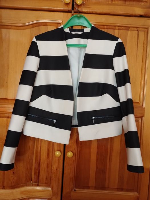 Продавам Три дамски сака р-р 42-44