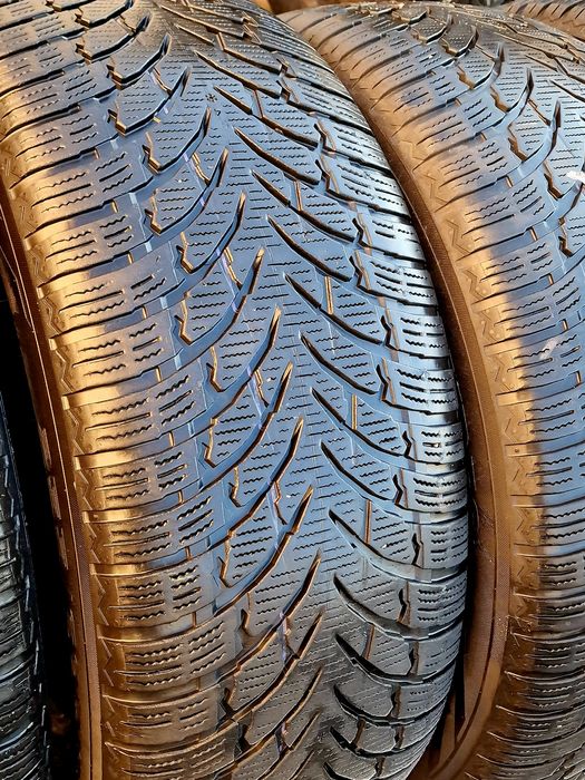 255 60 18 Nokian