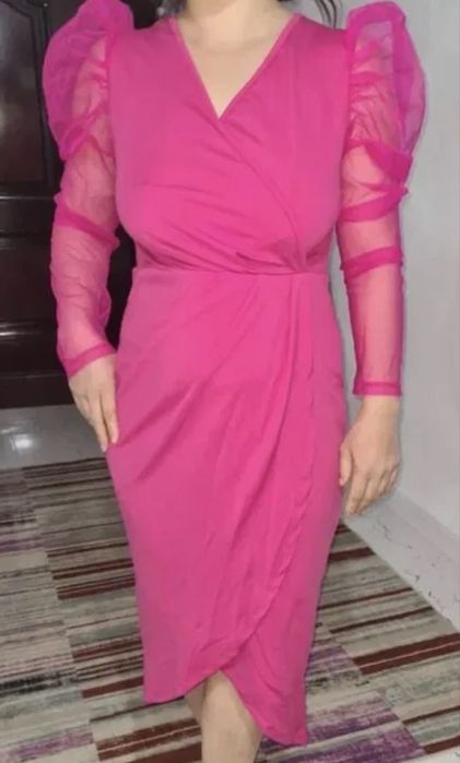 Rochie elegantă roz