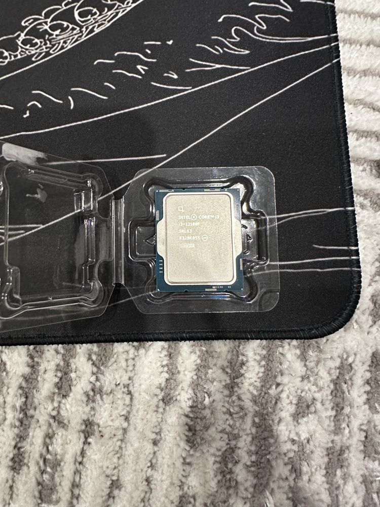Продам процессор Intel Core i3-12100F. В новом состоянии.