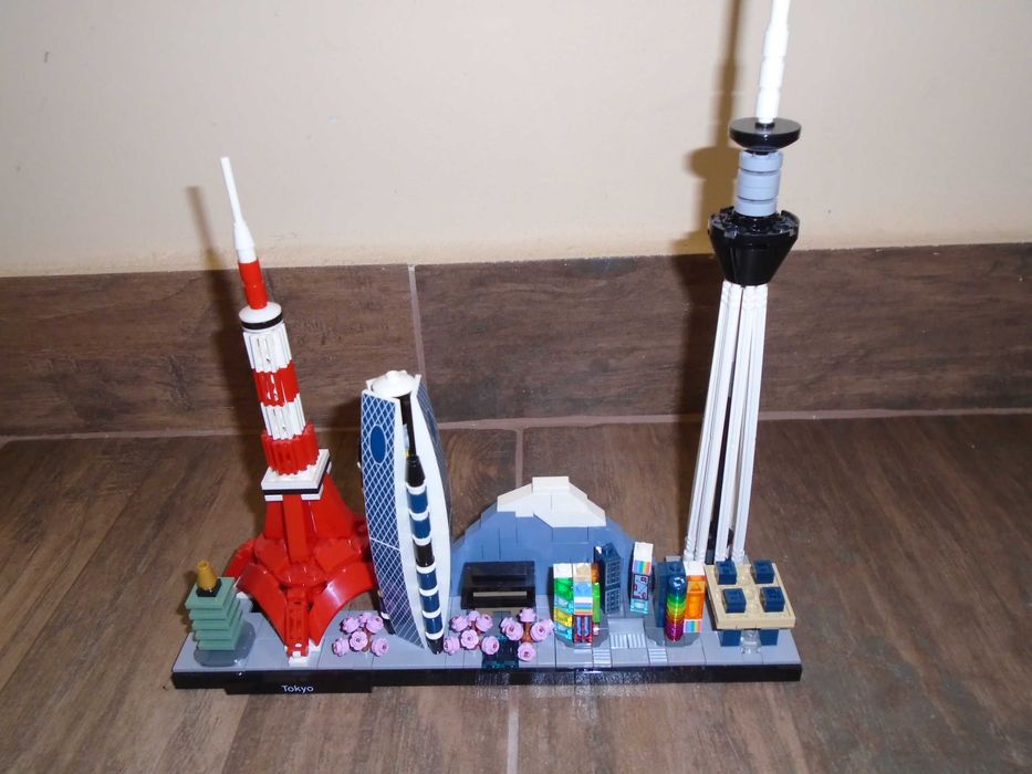 Lego architecture Tokyo 21051