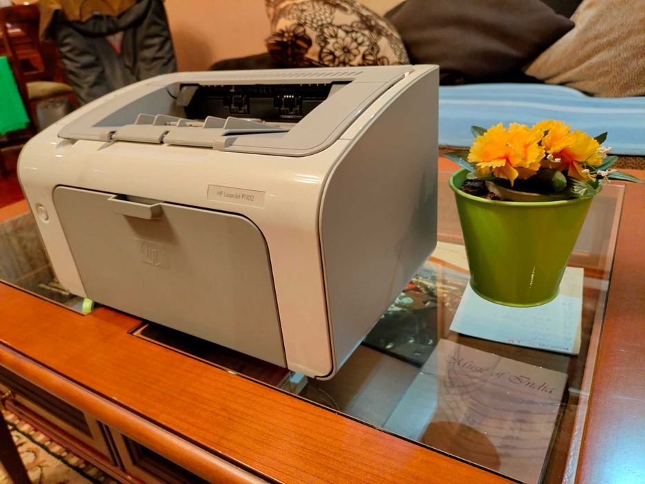 Продам принтер HP LaserJet  P1102