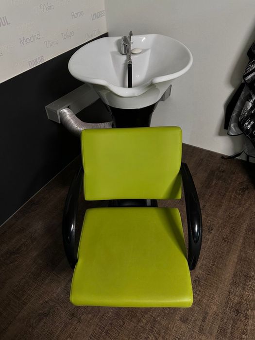 Фризьорски посудия