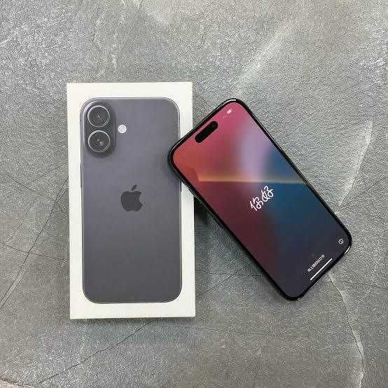 Нов iPhone 16 128GB с Гаранция
