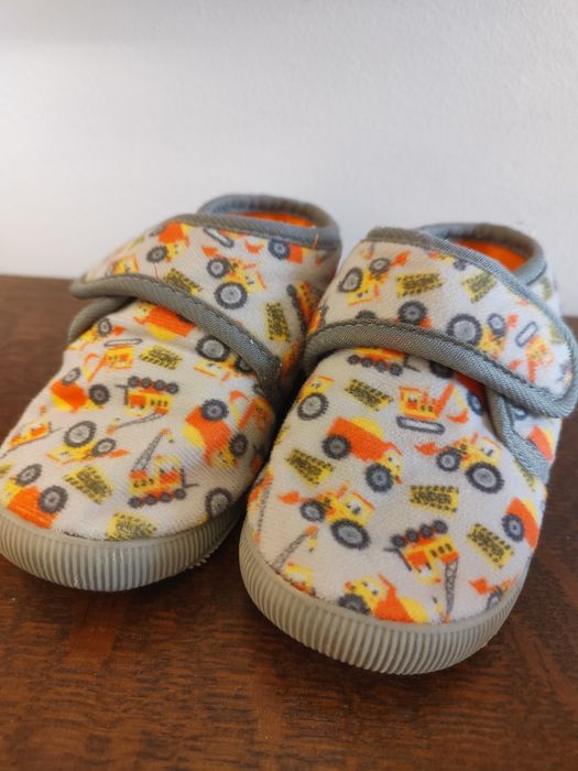 Момчешки пантофки 23 номер