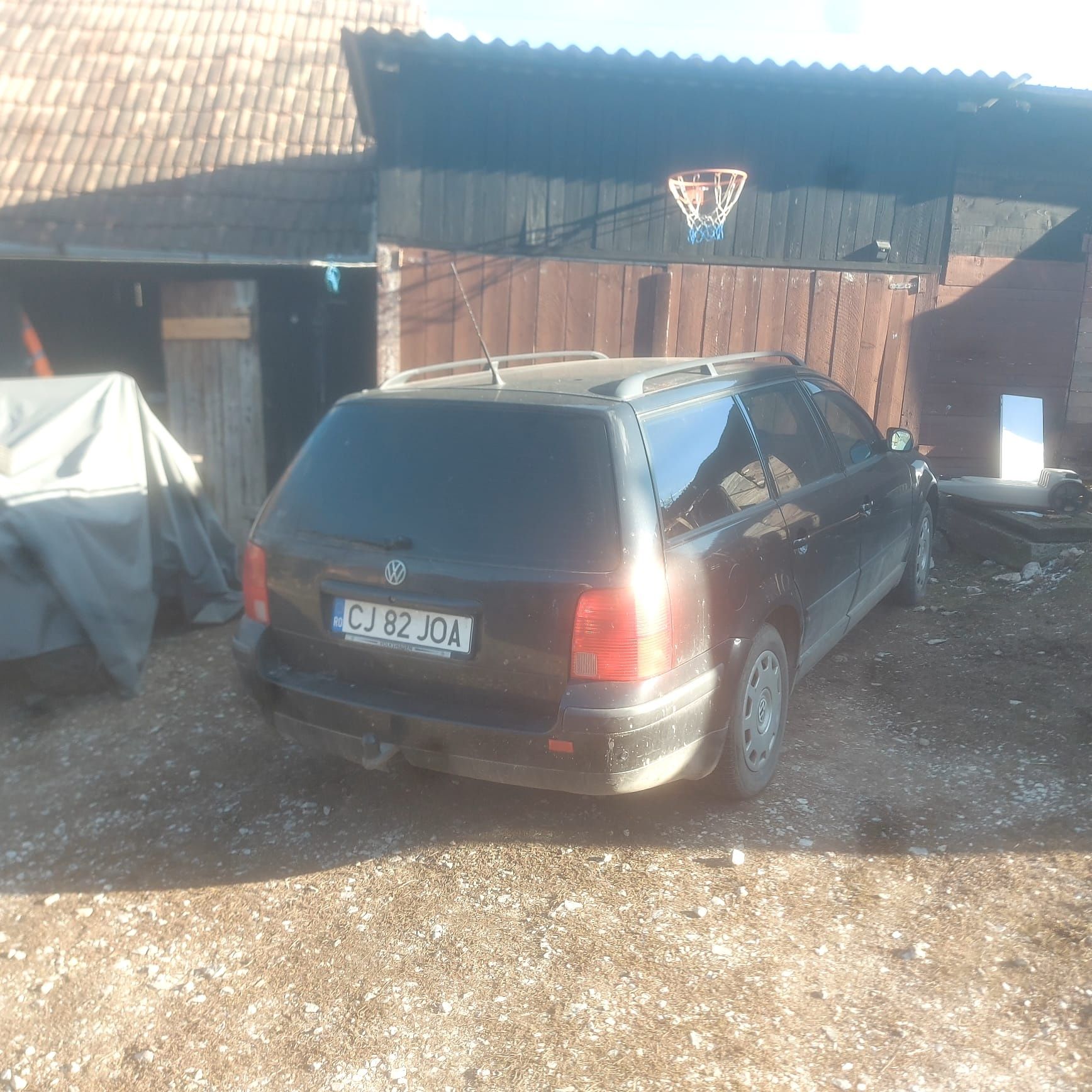 Vând Volkswagen Passat