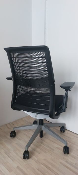 Scaun de birou Steelcase Think V2