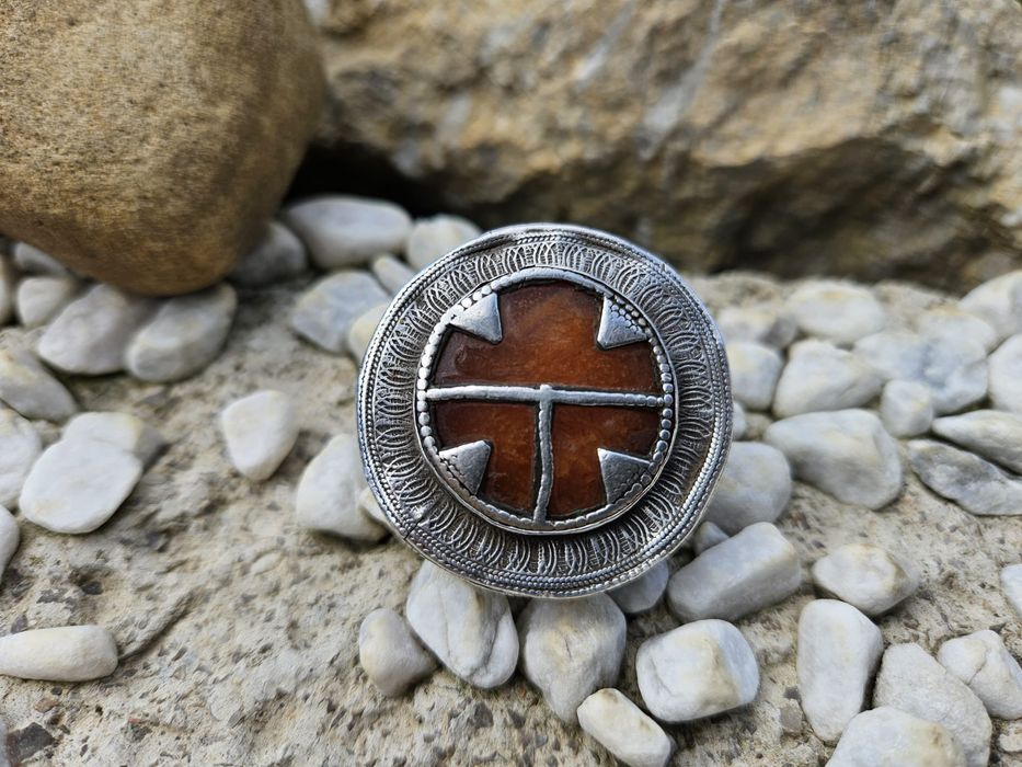 Inel etnic tribal antic Kazakhstan argint si carneol