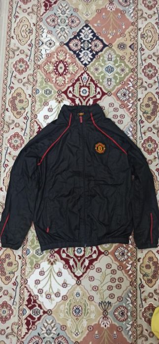 Куртка на мальчика, ветровка спортивная. На 6 лет.