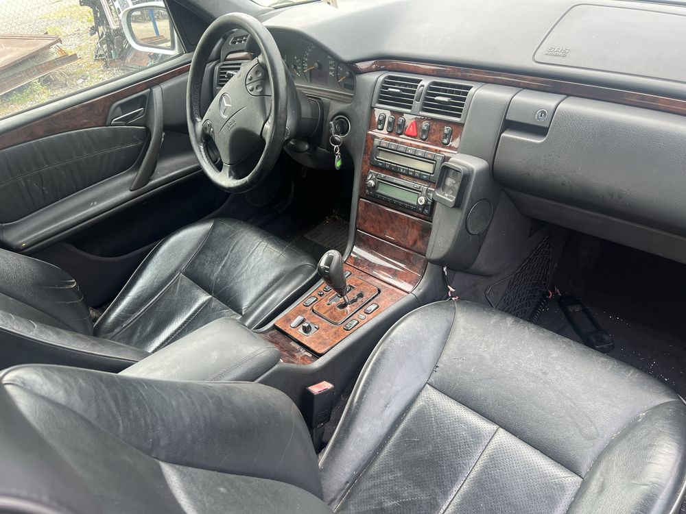 Мерцедес w210 face lift cdi автоматик/кожа