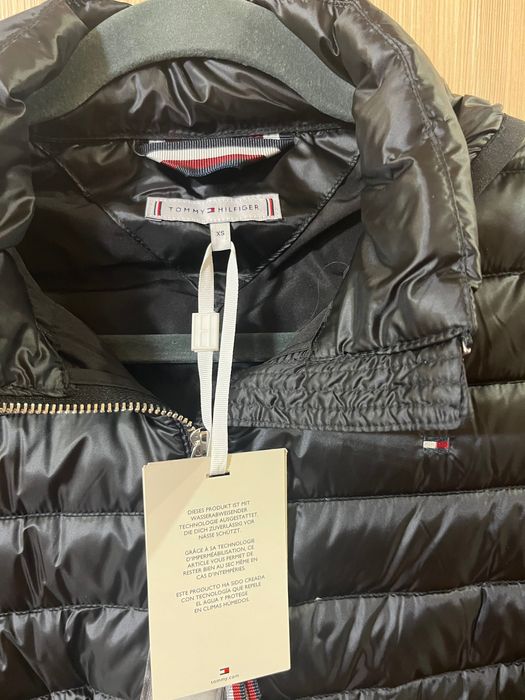 Дамско яке ново tommy hilfiger