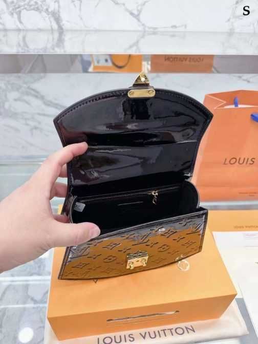 Geanta de mana dama Louis Vuitton LV 3423-14