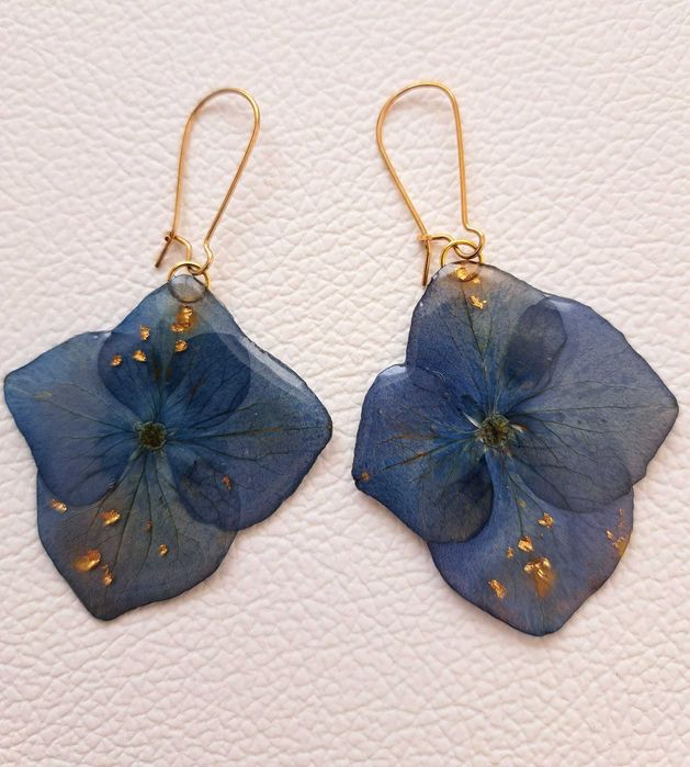 Bijuterii handmade, din flori naturale,  în rășină