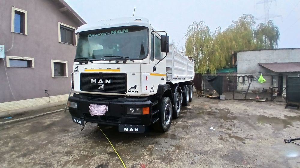 Man 8×4 basculabil 3 parti