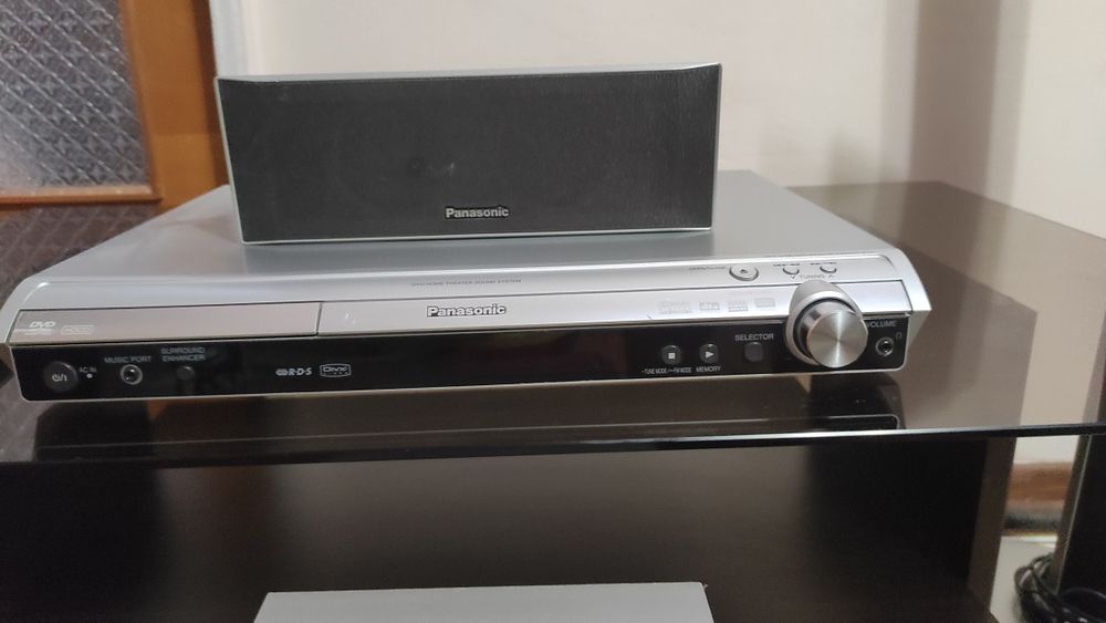 Vand sisteme audio Sony si Panasonic