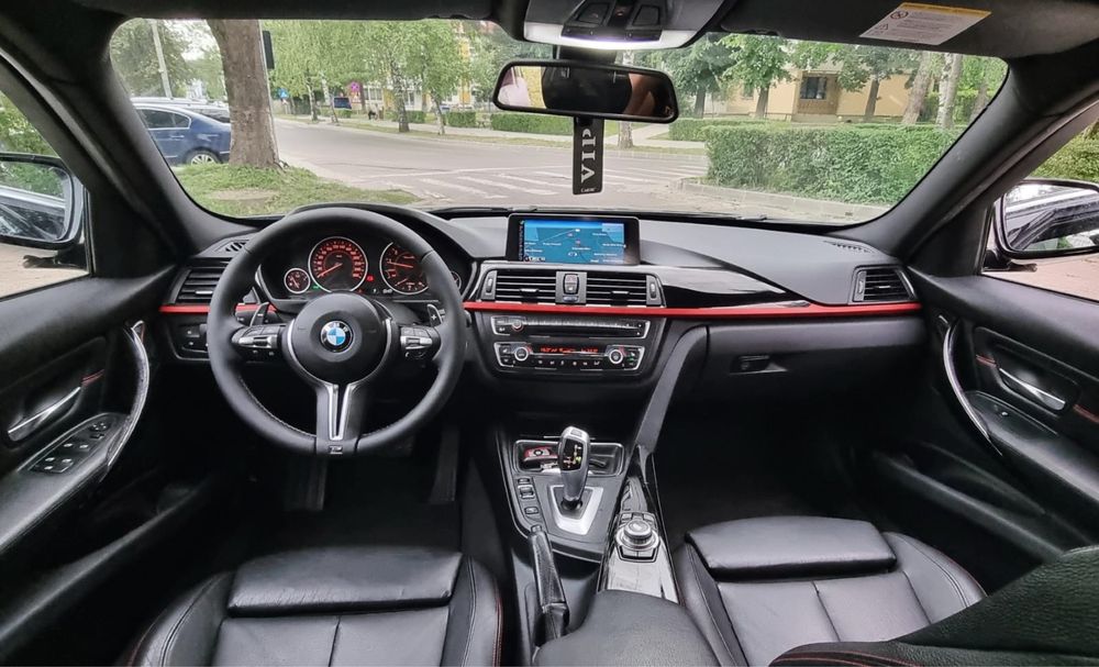 Vând BMW F30 320i  184cp 2012 M-paket