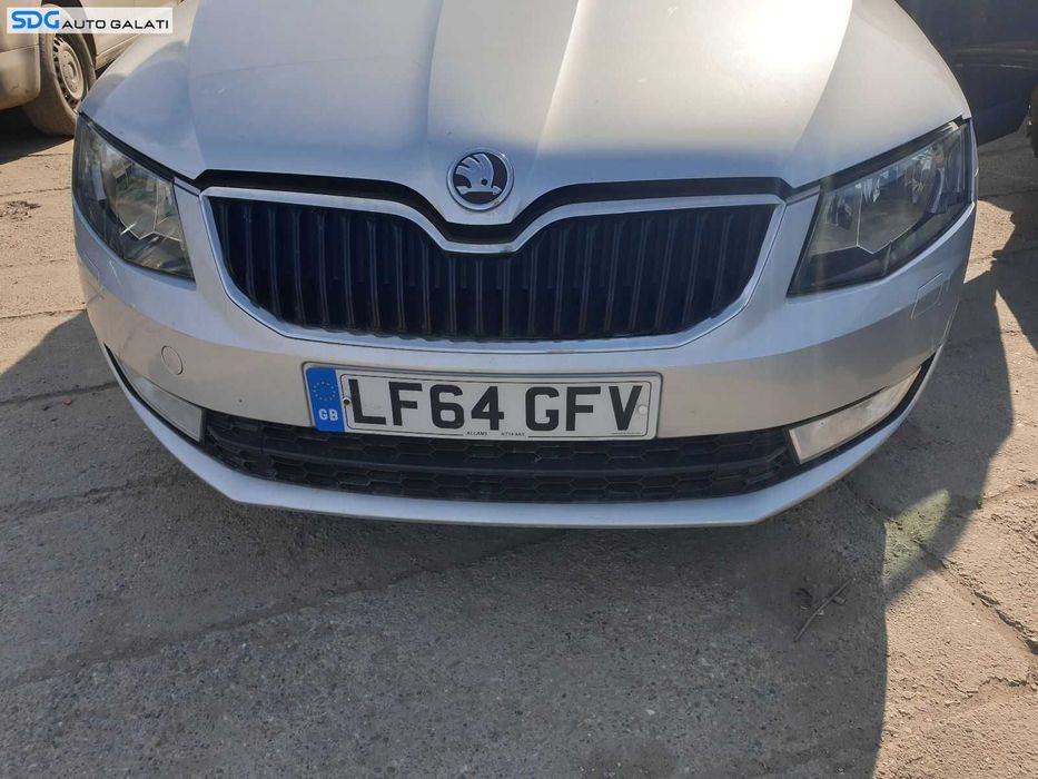 Bara Spoiler Fata Completa cu Spalatoare si Proiectoare Skoda Octavia 3 2013 - 2017 Culoare LA7W 8E8E [0268]