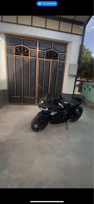 YAMAHA R3 sport bike