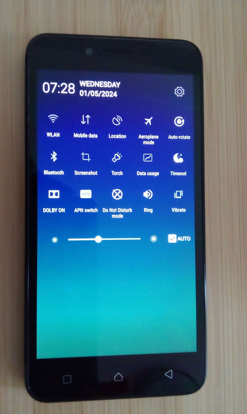Telefon mobil Lenovo K5 Plus, Dual SIM, 16GB, Gri + Incarcator + Casti