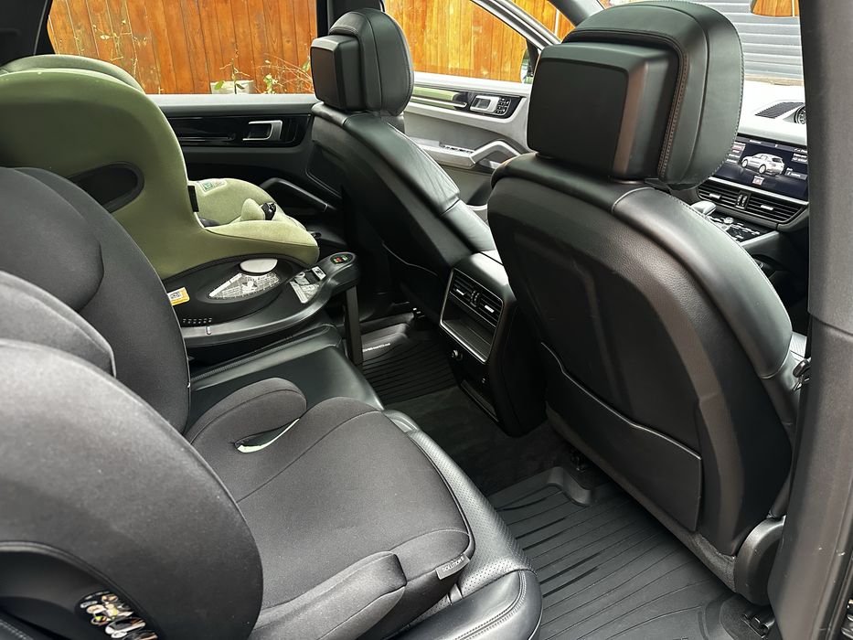 Porsche Cayenne S 440