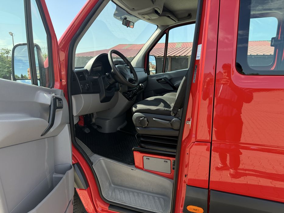 Mercedes sprinter doka 316 7locuri