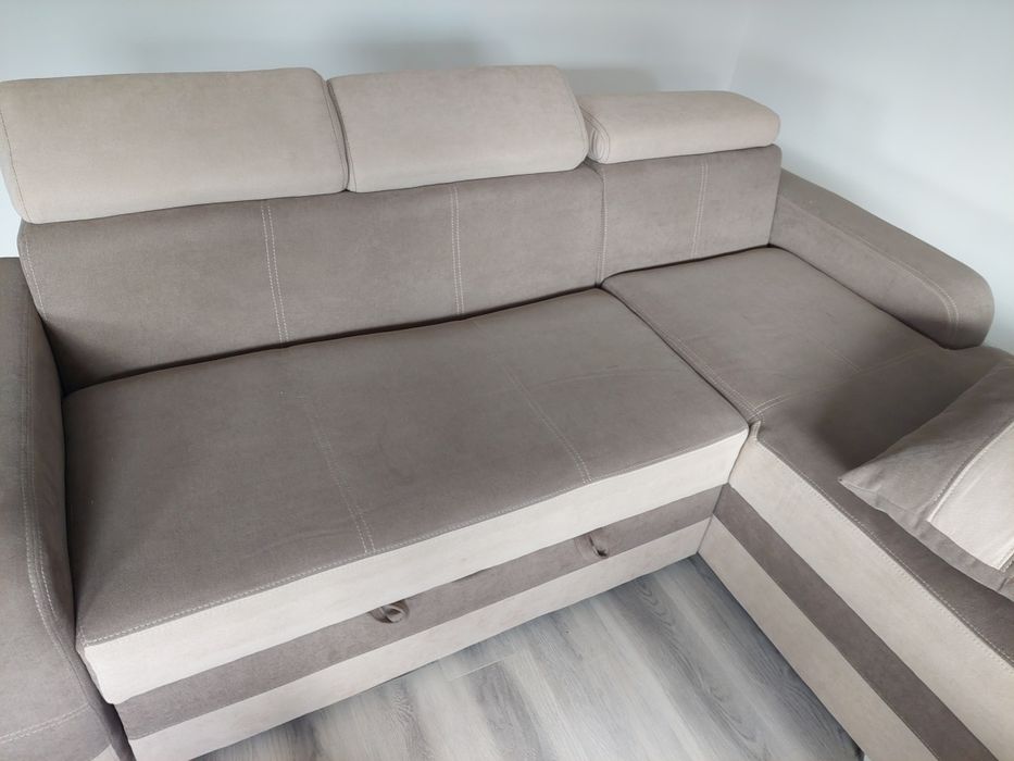 Colțar extensibil cu lada depozitare