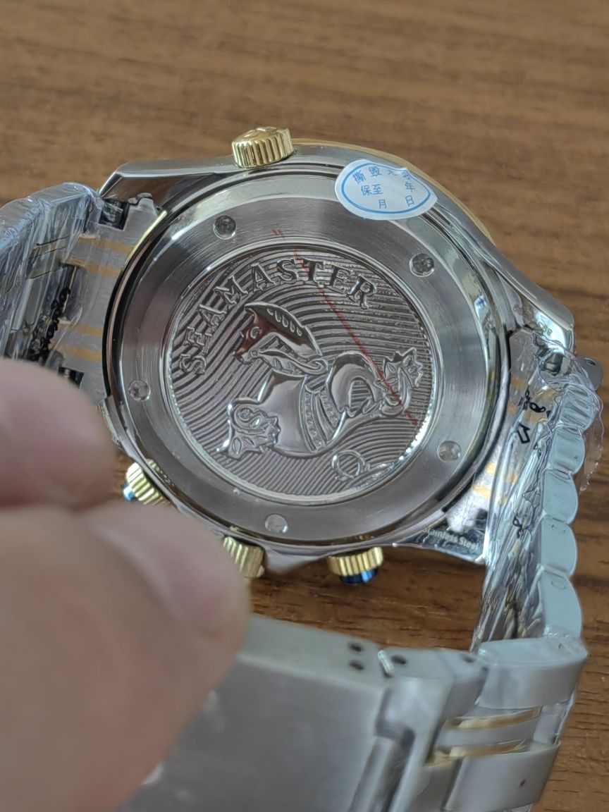 Часовник Omega Seamaster quartz Chronograph