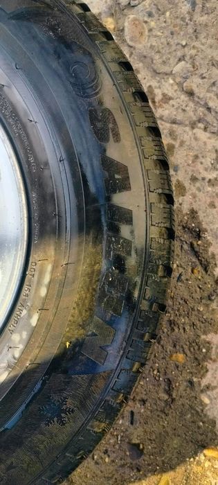 Колёса зима шипы почти новые