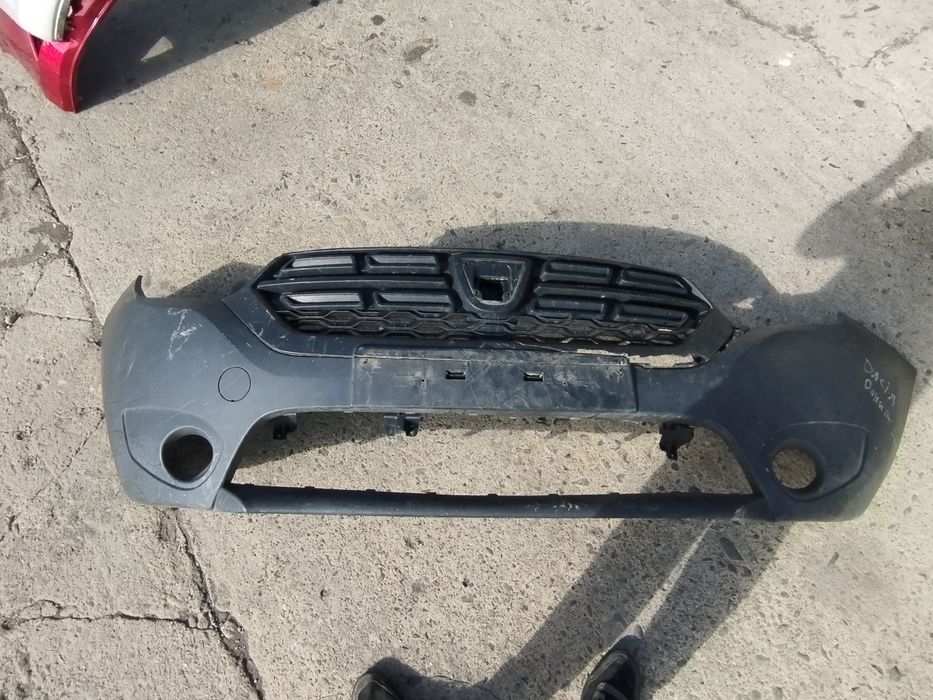 Предна броня за Dacia docker 2012