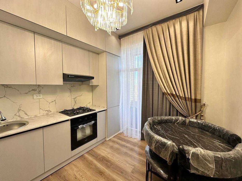 ЖК Пойтахт ул.Махтумкули 3-комн 9-10/10 96 м² 3 с/у ремонт меб/тех