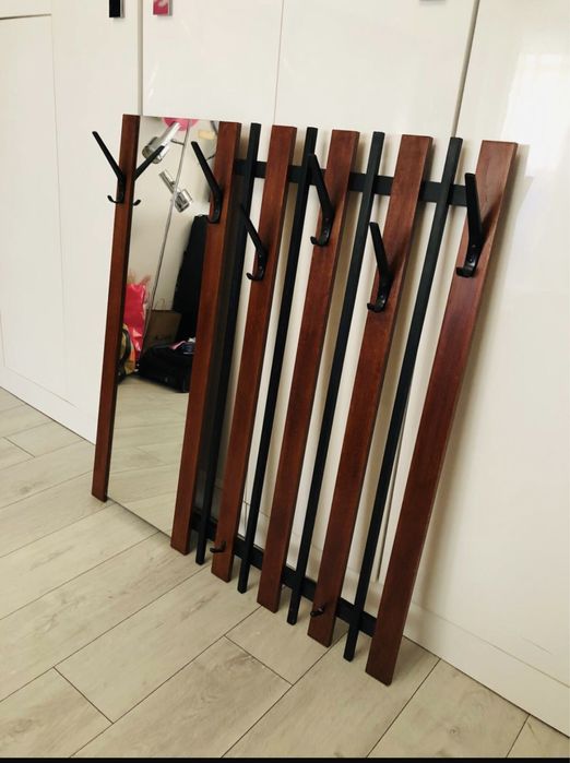 Mid Century cuier perete teak