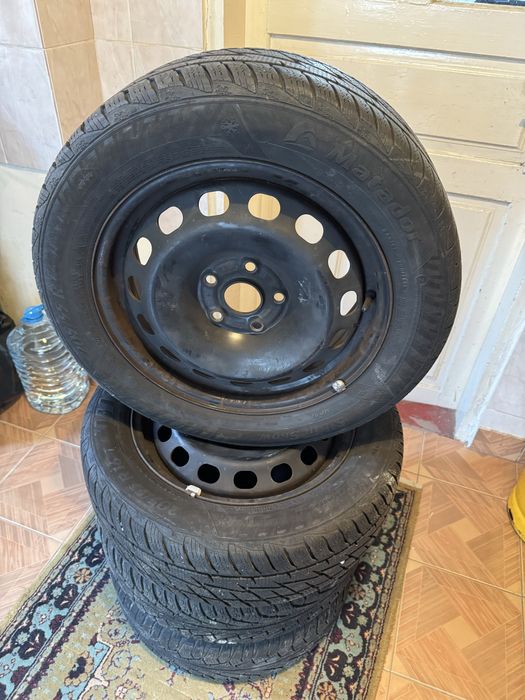 Cauciucuri iarna R16!