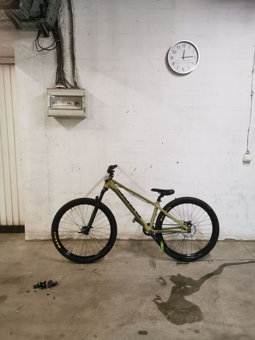 СПЕШНО продавам колело drag c1 pump costume